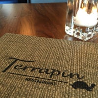 Foto diambil di Terrapin Restaurant oleh Lucas J. pada 6/18/2016