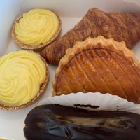 Photo taken at St. Honoré Boulangerie by Craig G. on 7/4/2021