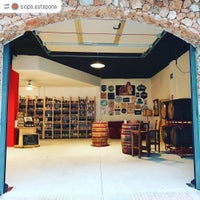 Foto diambil di La Domadora y el León, Craft Beer Store oleh La Domadora y el León, Craft Beer Store pada 9/1/2021