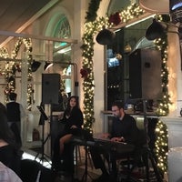 Foto scattata a Arch Cafe Eaterie da Ioanna il 12/24/2015