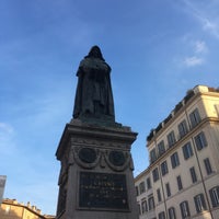 Photo taken at Monumento a Giordano Bruno by Sanja S. on 10/7/2018