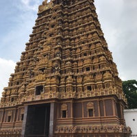 Снимок сделан в Nallur Kandaswamy Temple пользователем simon l. 2/5/2019