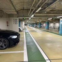 Photo taken at 雷門地下駐車場 by Ken5i on 5/6/2023