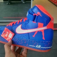 Review Nike Warehouse