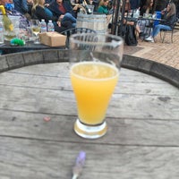 2/26/2022 tarihinde Andy D.ziyaretçi tarafından Tap 25 Craft Beer'de çekilen fotoğraf