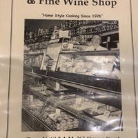 Photo taken at Greenblatt&amp;#39;s Delicatessen &amp;amp; Fine Wine Shop by Jeff ✈. on 10/24/2019
