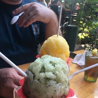 Photo taken at Breakwall Shave Ice Co. by Jennifer D. on 5/17/2018