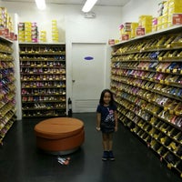payless alabang town center