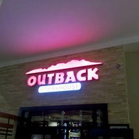 Foto tirada no(a) Outback Steakhouse por Eduardo L. em 11/23/2012