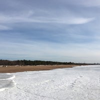 Photo taken at Пляж «Ласковый» by Евгения 💀 Л. on 3/23/2016