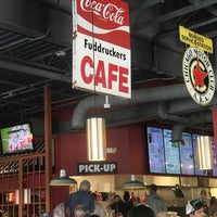 Photo taken at Fuddruckers by Miguel D. on 12/14/2019