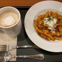 Photo taken at Caffè Veloce by Takashi A. on 9/28/2023