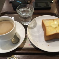 Photo taken at Ueshima Coffee House by Takashi A. on 5/7/2019