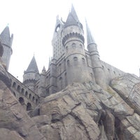 Photo taken at The Wizarding World of Harry Potter by Chaitanya Y. on 5/28/2016