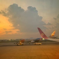 Photo taken at Gate 45 by Singha on 3/30/2022