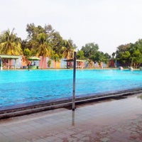 Review Kolam Renang Universitas Lampung