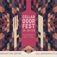 รูปภาพถ่ายที่ Cellar Door Fest โดย Cellar Door Fest เมื่อ 4/28/2016