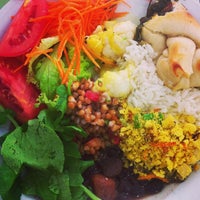 Foto diambil di Apfel Restaurante Vegetariano oleh Sara M. pada 10/2/2013