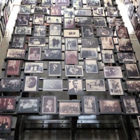 Photo taken at Holocaust Memorial Museum Shop by Marce_AZ on 8/8/2019