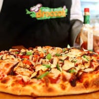 Снимок сделан в Broccoli Pizza &amp;amp; Pasta / مطعم بروكلي بيتزا وباستا пользователем Waleed G. 1/14/2018