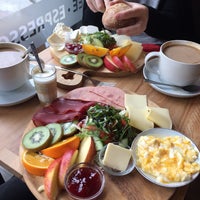 4/6/2017 tarihinde Robert H.ziyaretçi tarafından Café Morgenduft'de çekilen fotoğraf