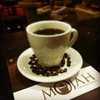 รูปภาพถ่ายที่ Mojah โดย Mojah เมื่อ 10/8/2013