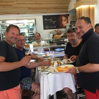 Photo taken at Pescaderia Lorenzo y Madrid by Michel P. on 6/14/2018