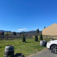 Foto diambil di Cathedral Ridge Winery oleh Melissa 🌸🩷 pada 4/11/2021