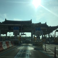 Photo taken at Jeonju Toll Gate by eAsTiN🔵 S. on 4/29/2018