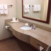 Photo taken at Best Western Legacy Inn &amp;amp; Suites Beloit-South Beloit by А надо? А. on 9/12/2014