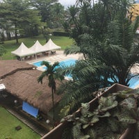 Photo taken at Hotel Sawa Douala by Odile M. on 8/18/2018