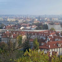 รูปภาพถ่ายที่ Svatováclavská vinice โดย Tommy H. เมื่อ 10/30/2022