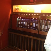 Das Foto wurde bei D&amp;#39;Vinos - Wine Store von Adriano B. am 11/27/2012 aufgenommen