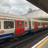 Photo taken at Kew Gardens Underground Station by Dan S. on 5/21/2021