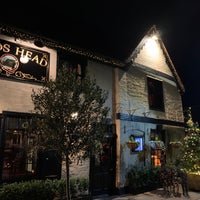 รูปภาพถ่ายที่ The Hind&amp;#39;s Head โดย Dan S. เมื่อ 12/18/2021