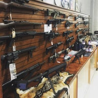 Photo taken at Stone Hart&amp;#39;s Gun Club &amp;amp; Indoor Range by Wouter Meeuwisse on 7/13/2015