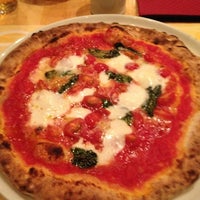 Photo taken at Pizzeria La Volpaia by Ryo Y. on 12/12/2012