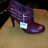 Review Payless Shoes