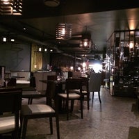 2/17/2018 tarihinde Hakon T.ziyaretçi tarafından Red Sun Restaurant &amp;amp; Bar'de çekilen fotoğraf