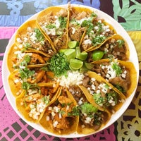 10/11/2017 tarihinde Tacos &amp;amp; Salsaziyaretçi tarafından Tacos &amp;amp; Salsa'de çekilen fotoğraf