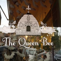 Foto tirada no(a) The Queen Bee por Frank J. em 10/29/2015
