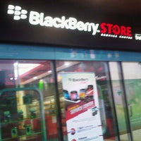 Photo taken at Blackberry store Lotte mart kelapa gading by Marlon Alex N. on 9/26/2012