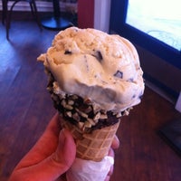 Photo taken at Bobtail Ice Cream &amp;amp; Coffee Co. by Geovanna S. on 1/4/2013