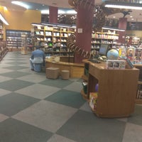 Photo taken at Livraria Cultura by Milene R. on 7/29/2018