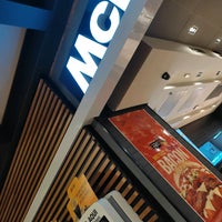 Photo taken at McDonald&amp;#39;s by Milene R. on 12/3/2021