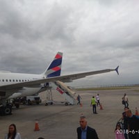 Photo taken at Pátio das Aeronaves by Milene R. on 6/8/2018