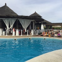 Das Foto wurde bei Beach Club Islantilla Golf Resort von Xavier am 8/13/2015 aufgenommen