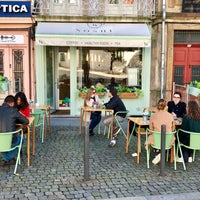 Foto tirada no(a) Noshi por Tiago E. em 10/20/2019