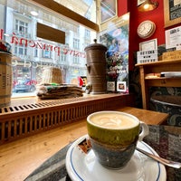 Photo taken at Ebel Coffee by مِشْعَل on 7/5/2022