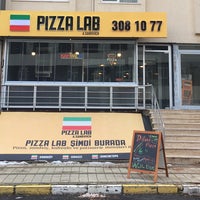 Photo taken at Pizza Lab &amp;amp; Sandwich by Nurcan S. on 1/31/2017
